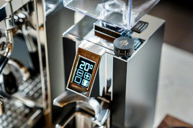 Eureka Mignon Libra 65 AP với công nghệ xay theo trọng lượng Grind by Weight chính xác