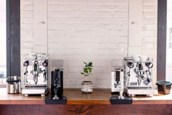 Review máy pha cà phê ECM Mechanika VI Slim và Rocket Appartamento