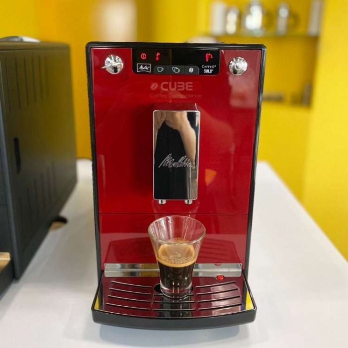 Cafetera Superautomática Melitta CAFFEO SOLO 1400 W Rojo 1400 W 15 bar –  Grupo Lampier